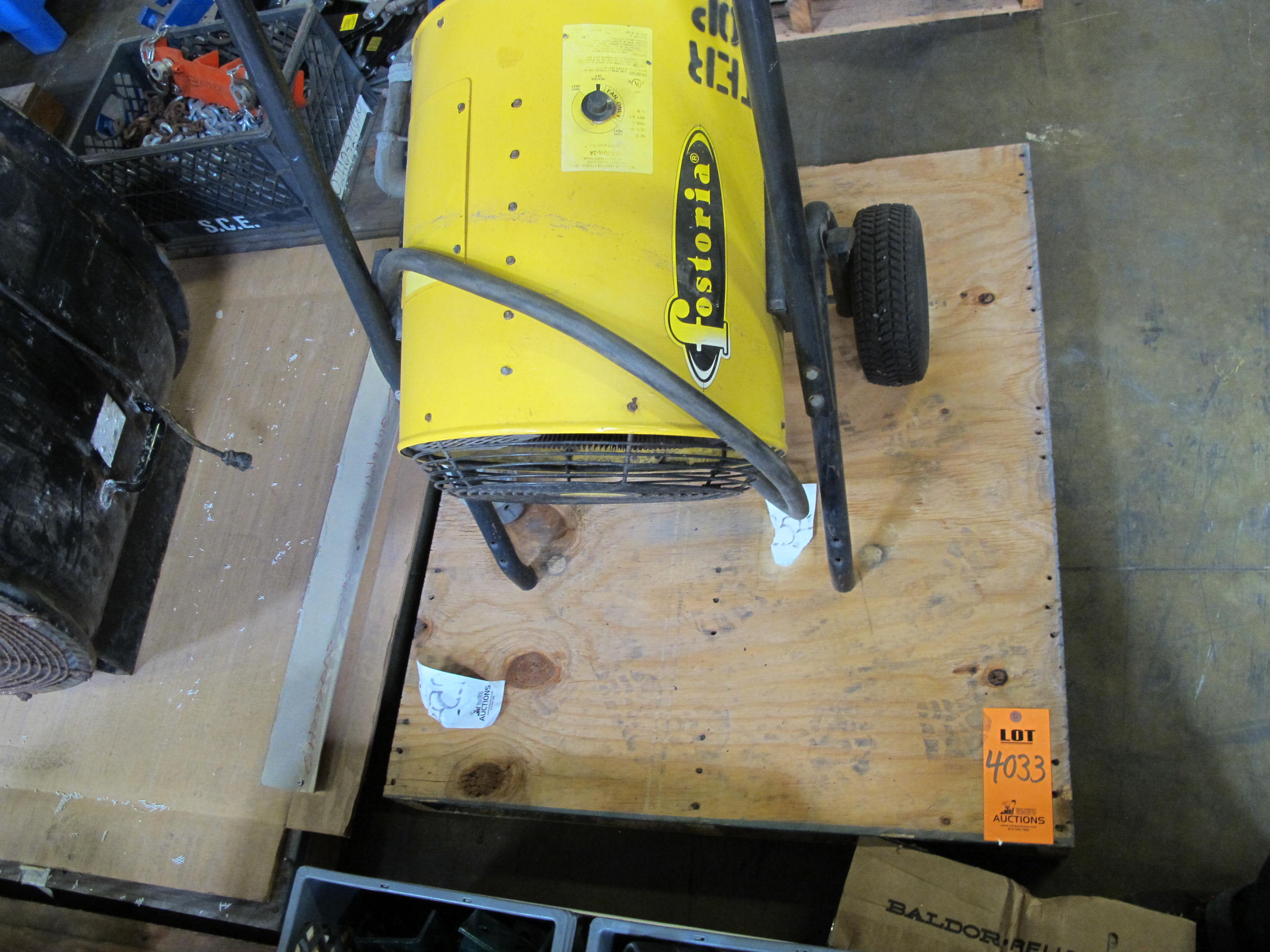 FOSTORIA HEAT WAVE 30 PORTABLE HEATER, 3 PHASE, 480 V, 60 HZ. LOADING & HANDLING FEE $15-4033